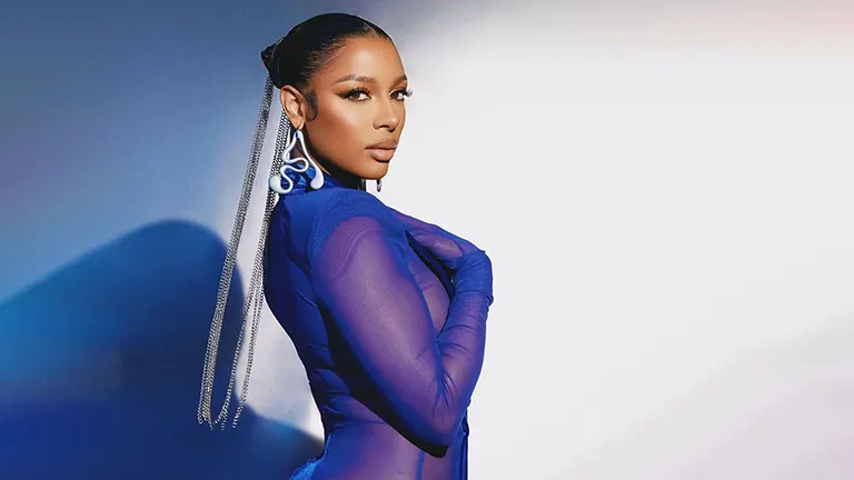 Victoria Monets Music Video Debut at The Vermont Hollywood Image