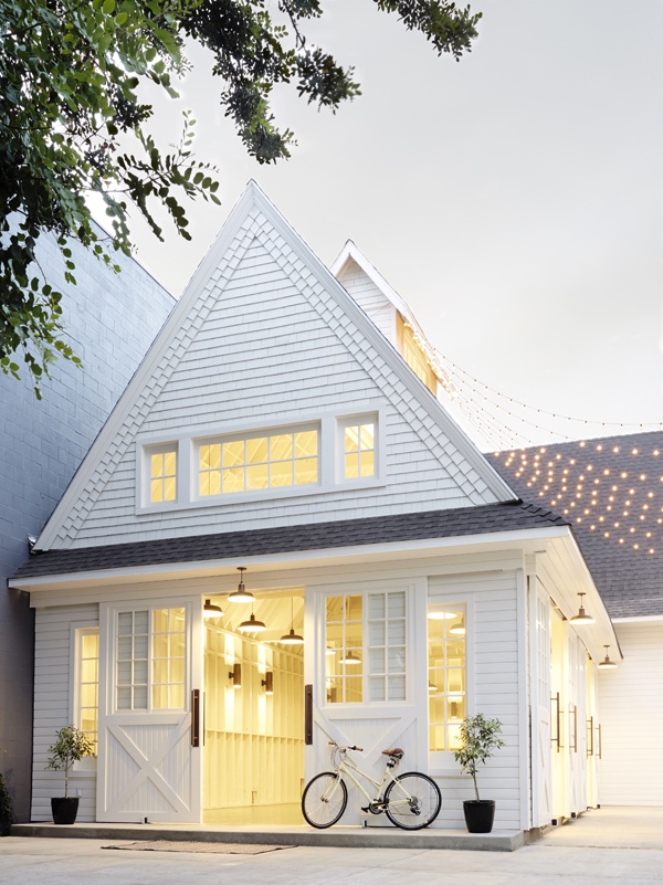 Lombardi_barn_4_zekeruelas - Bronson Hospitality photography studios los angeles